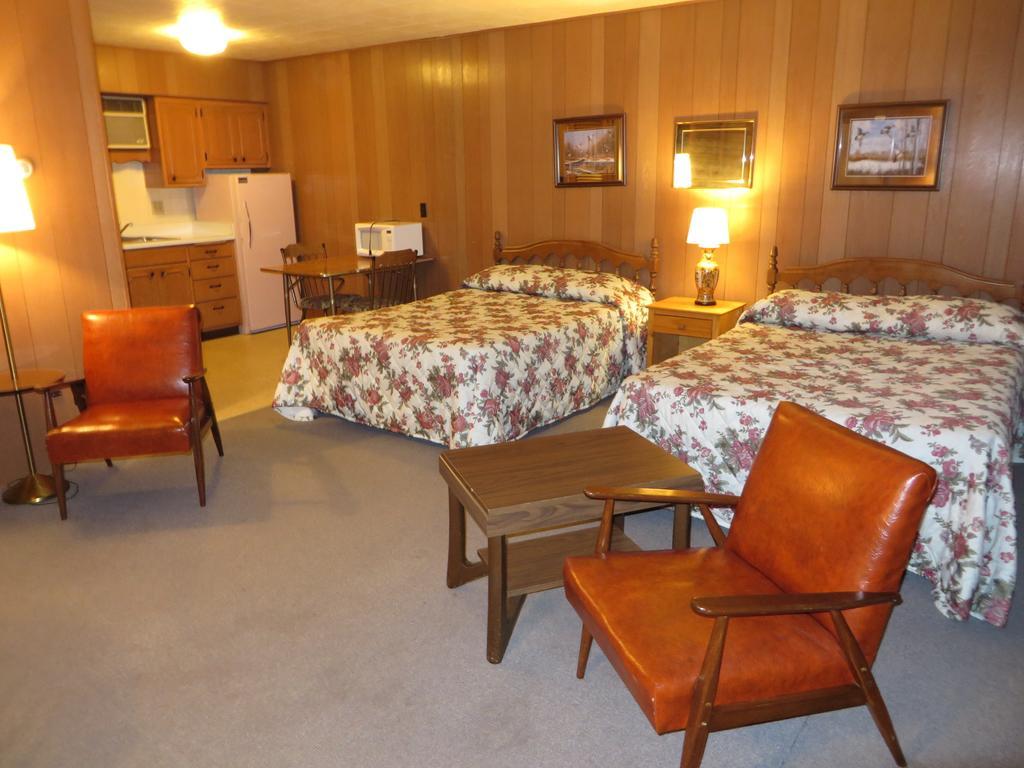Travelers Inn Motel อีเกิลริเวอร์ ห้อง รูปภาพ