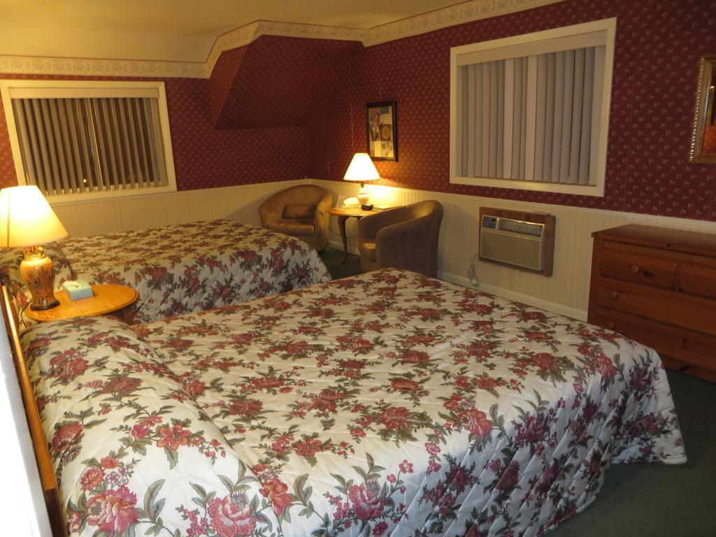 Travelers Inn Motel อีเกิลริเวอร์ ห้อง รูปภาพ
