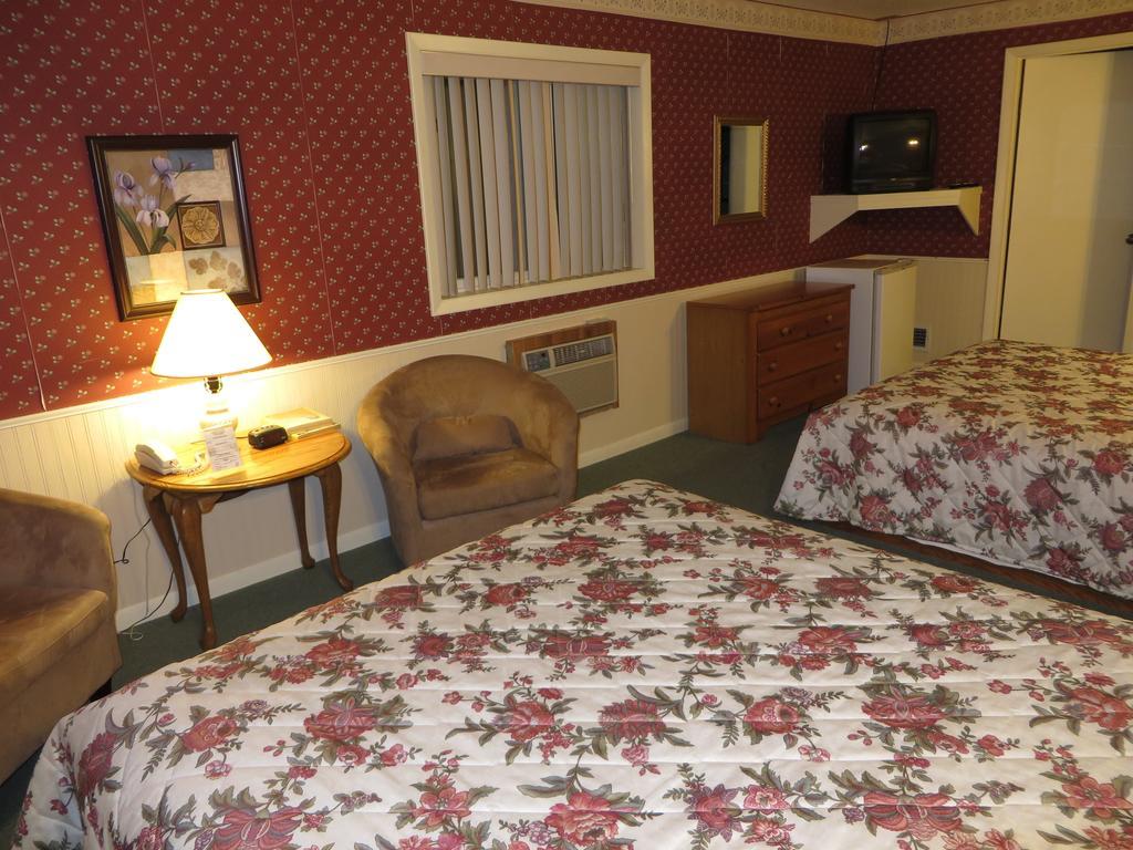 Travelers Inn Motel อีเกิลริเวอร์ ห้อง รูปภาพ